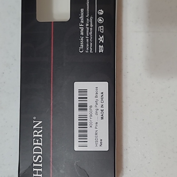 NWOT Hisdern Hot Pink suspenders, bowtie & pocket square set - Picture 5 of 5